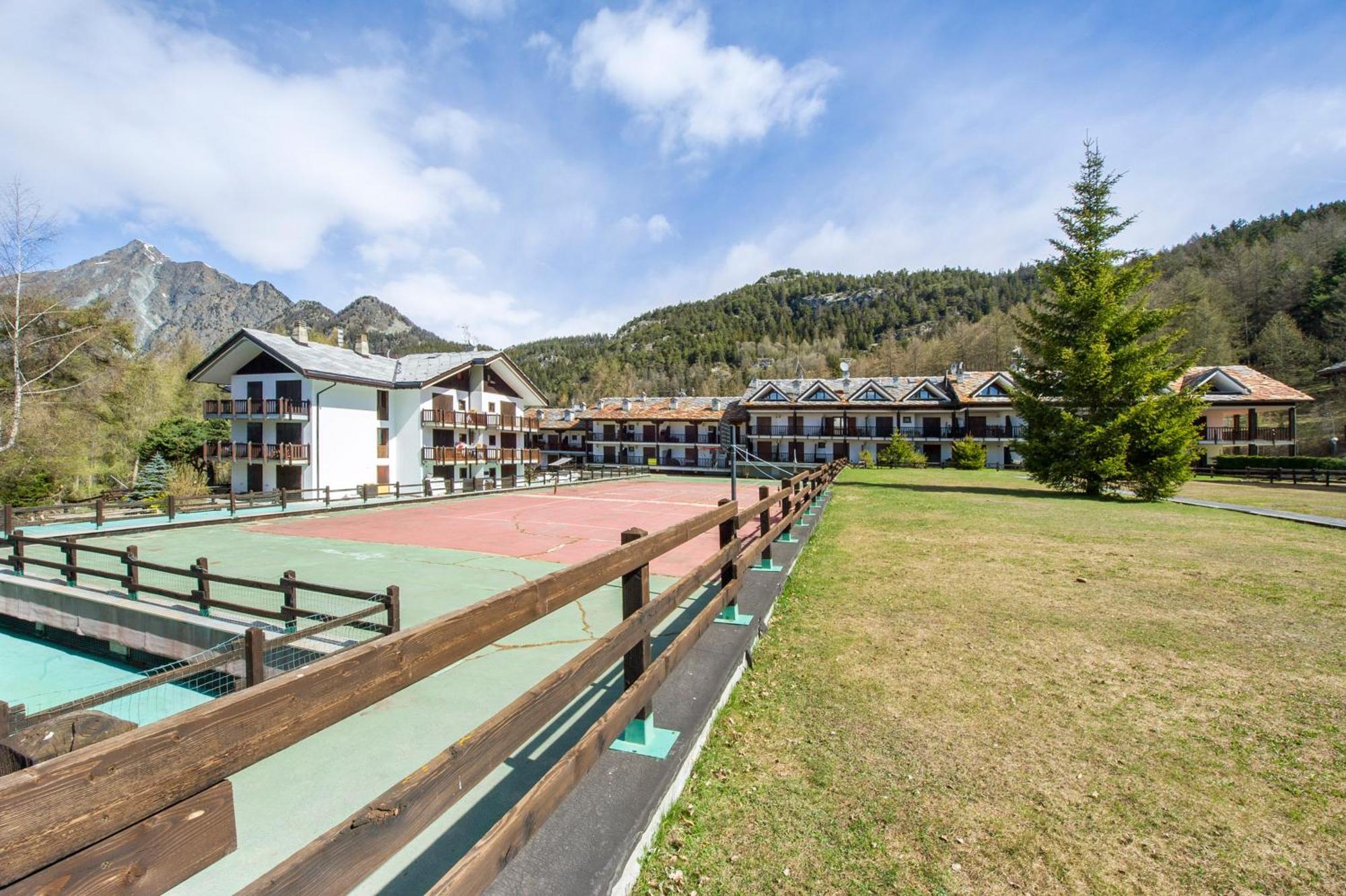 Gioiello Col De Joux Villa Saint-Vincent Exterior foto